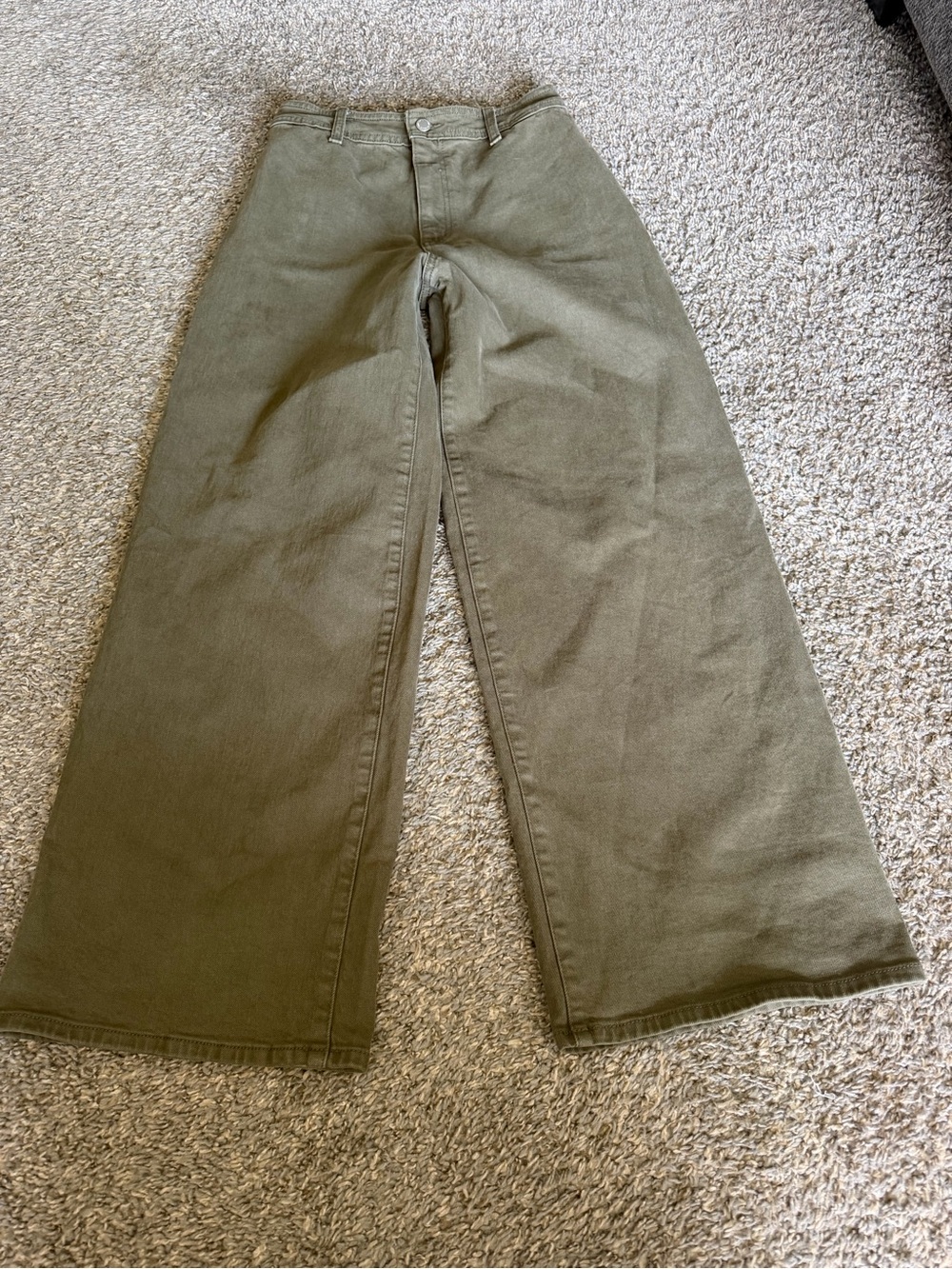 Universal Thread Olive Green Wide-Leg Jeans
